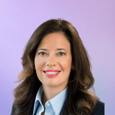 Headshot of Kristen Moffat
